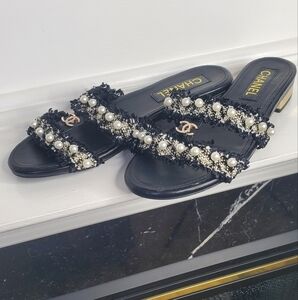 CC LOGO Black Pearl Embellished Women's Sandals